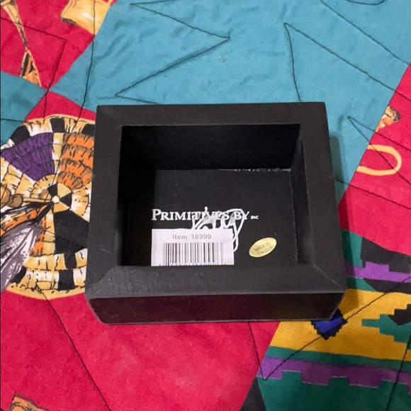 Decor - Picture 2 of 2